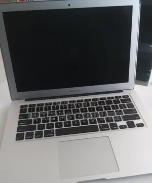 New Laptop Apple MacBook Air 2014 4GB Intel Core I5 SSD 128GB