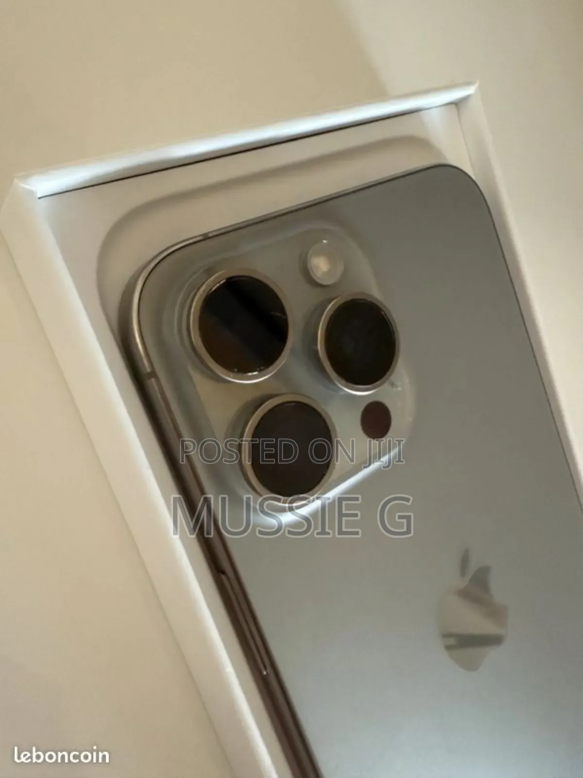 Apple iPhone 15 Pro Max 256 GB Silver