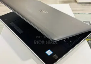 New Laptop Dell Precision 7520 16GB Intel Core I7 SSD 512GB