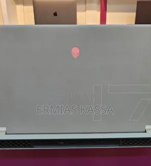 New Laptop Alienware M17x R2 16GB Intel Core I7 SSD 512GB