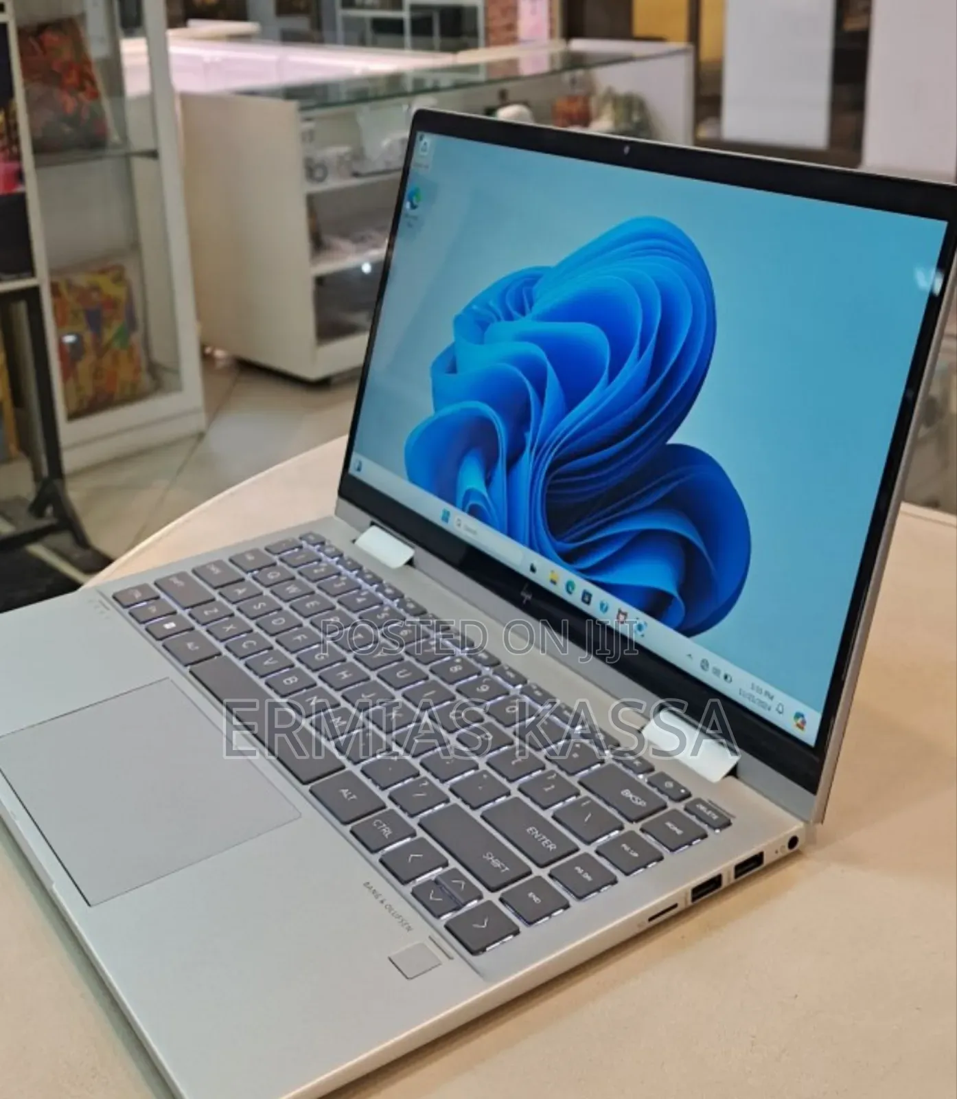 New Laptop HP Envy X360 13z 16GB Intel Core I7 SSD 1T