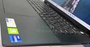 Photo - New Laptop Dell Precision 15 3520 16GB Intel Core I7 SSD 512GB