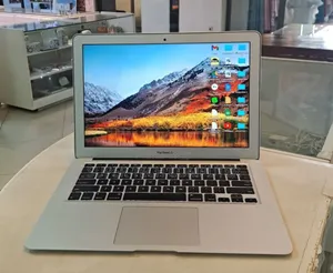 Photo - New Laptop Apple MacBook Air 2017 8GB Intel Core I5 SSD 128GB