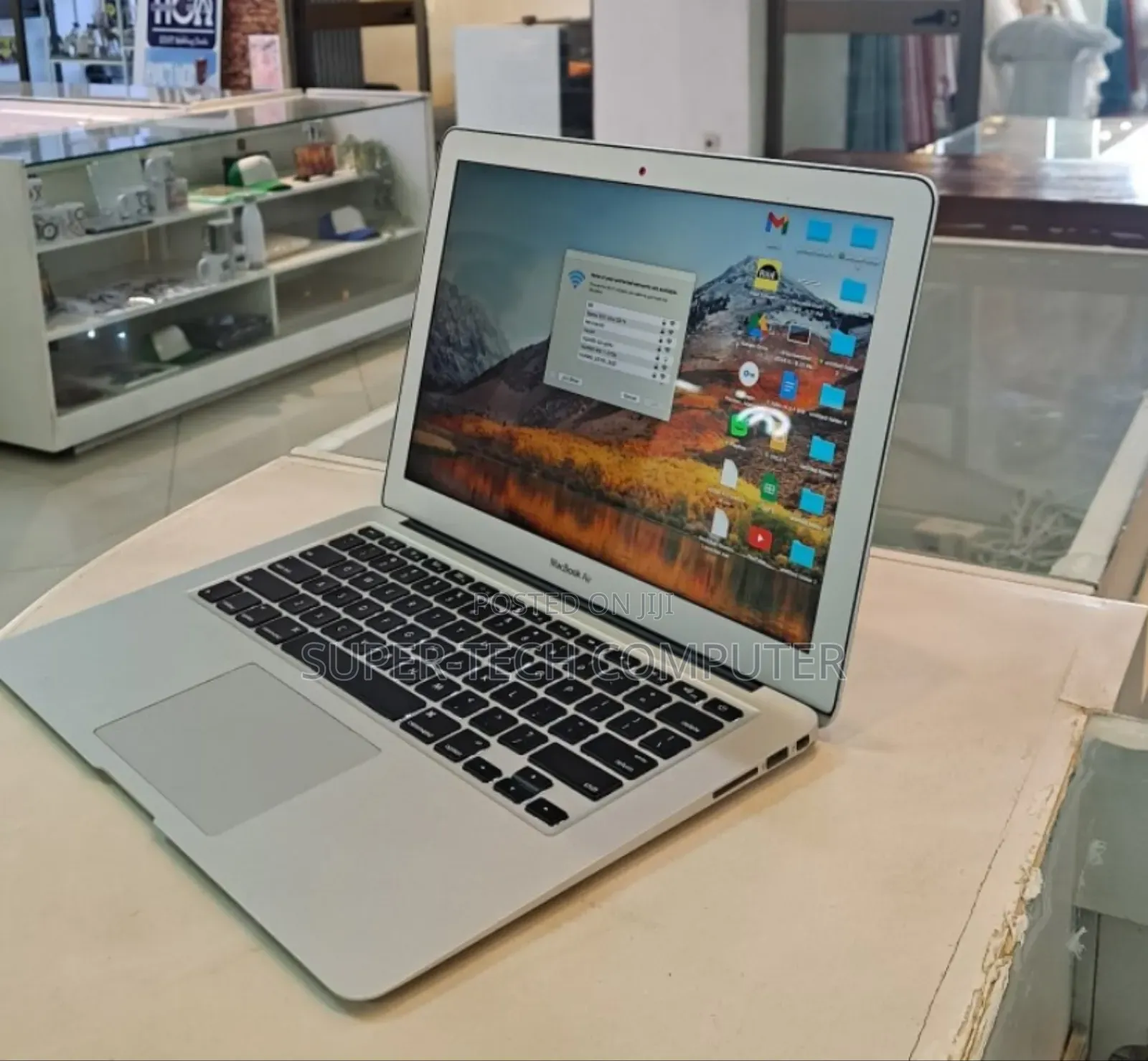 New Laptop Apple MacBook Air 2017 8GB Intel Core I5 SSD 128GB