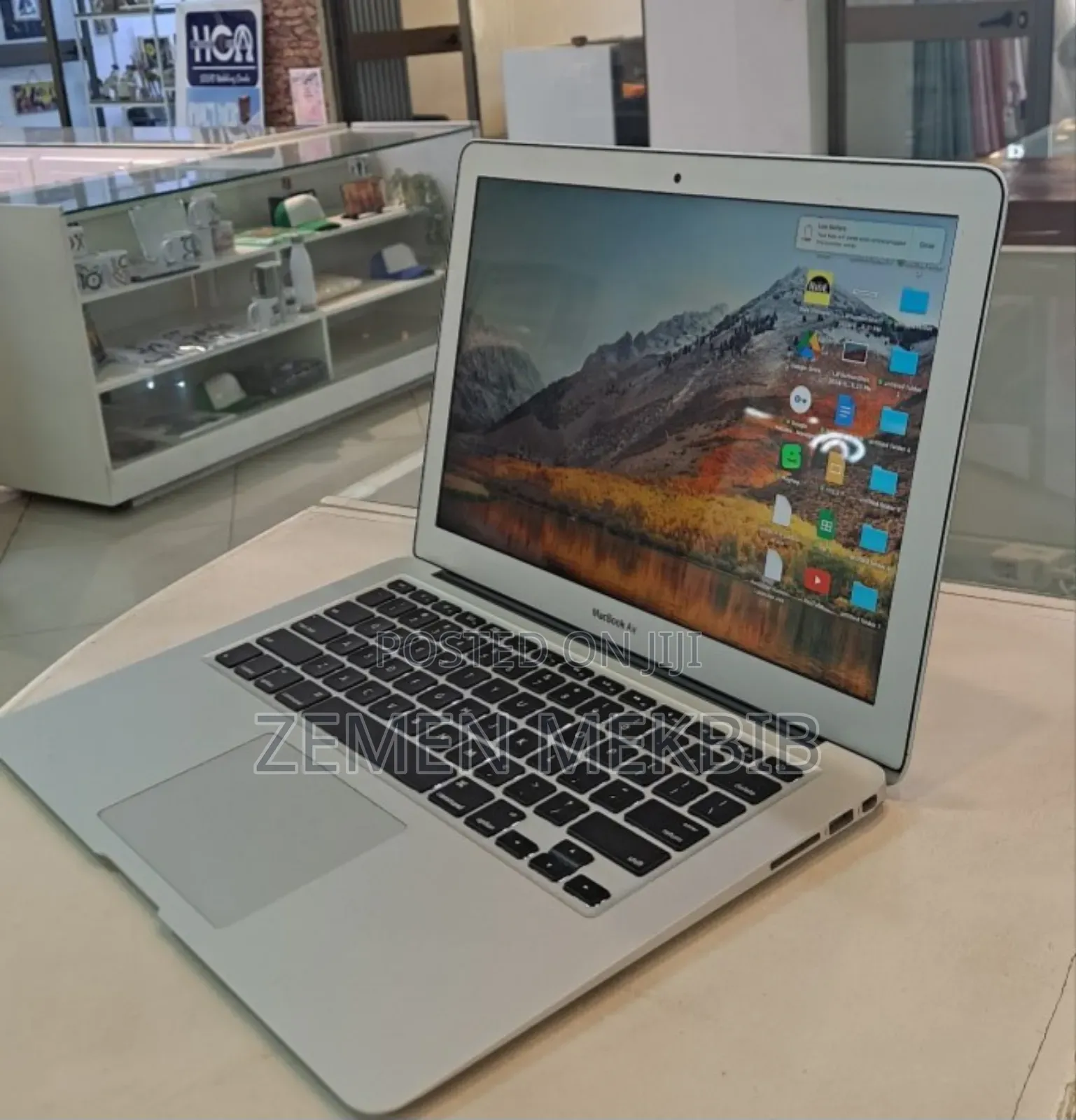 New Laptop Apple MacBook Air 2017 8GB Intel Core I5 SSD 128GB