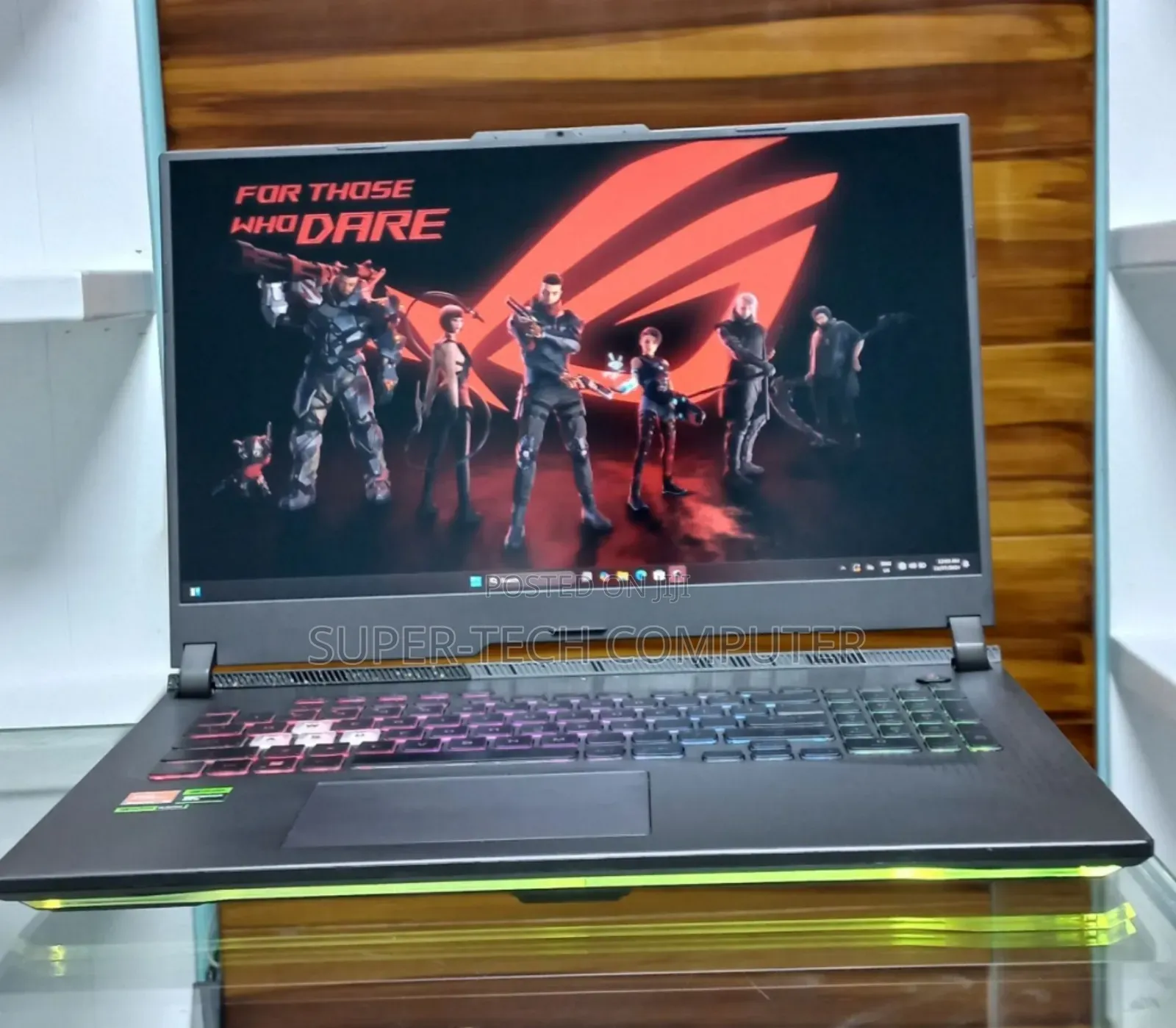 New Laptop Asus ROG Strix G17 16GB AMD Ryzen 9 SSD 1T