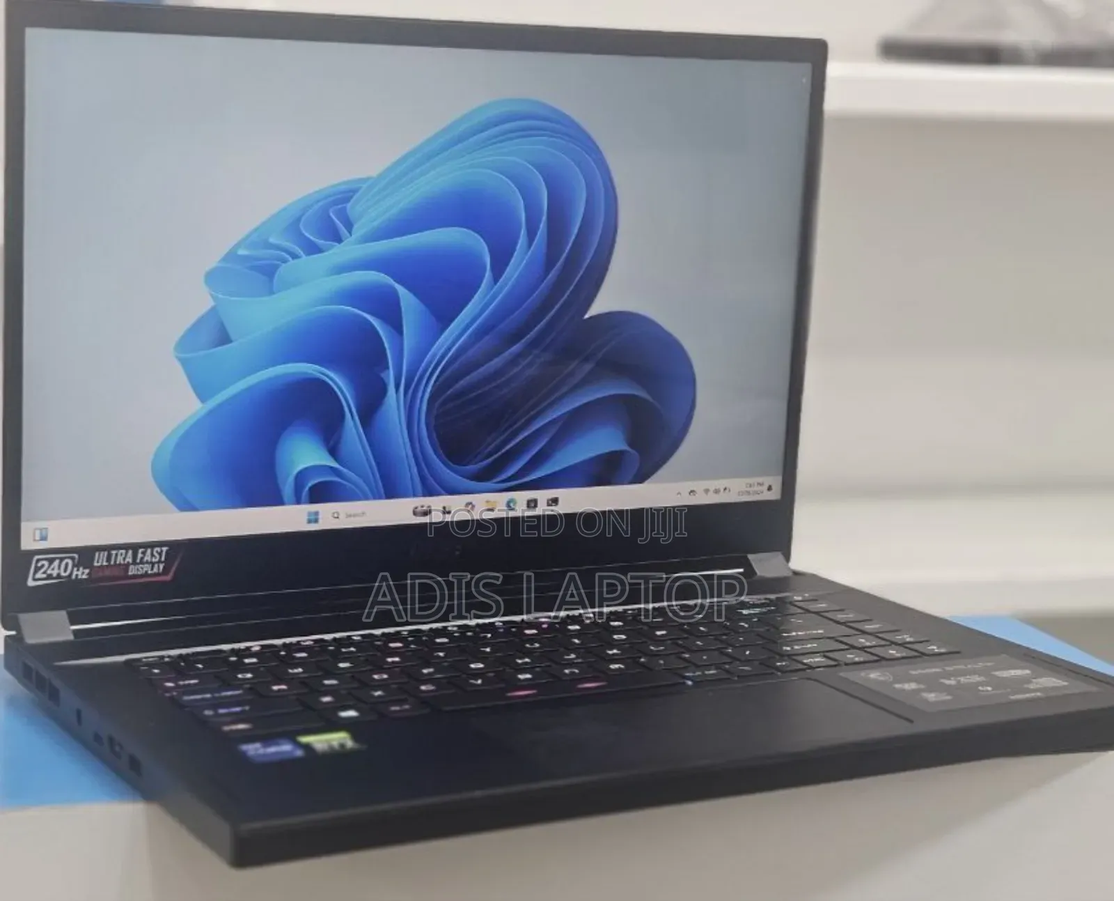 New Laptop MSI GS66 Stealth 10UE 16GB Intel Core I7 SSD 1T