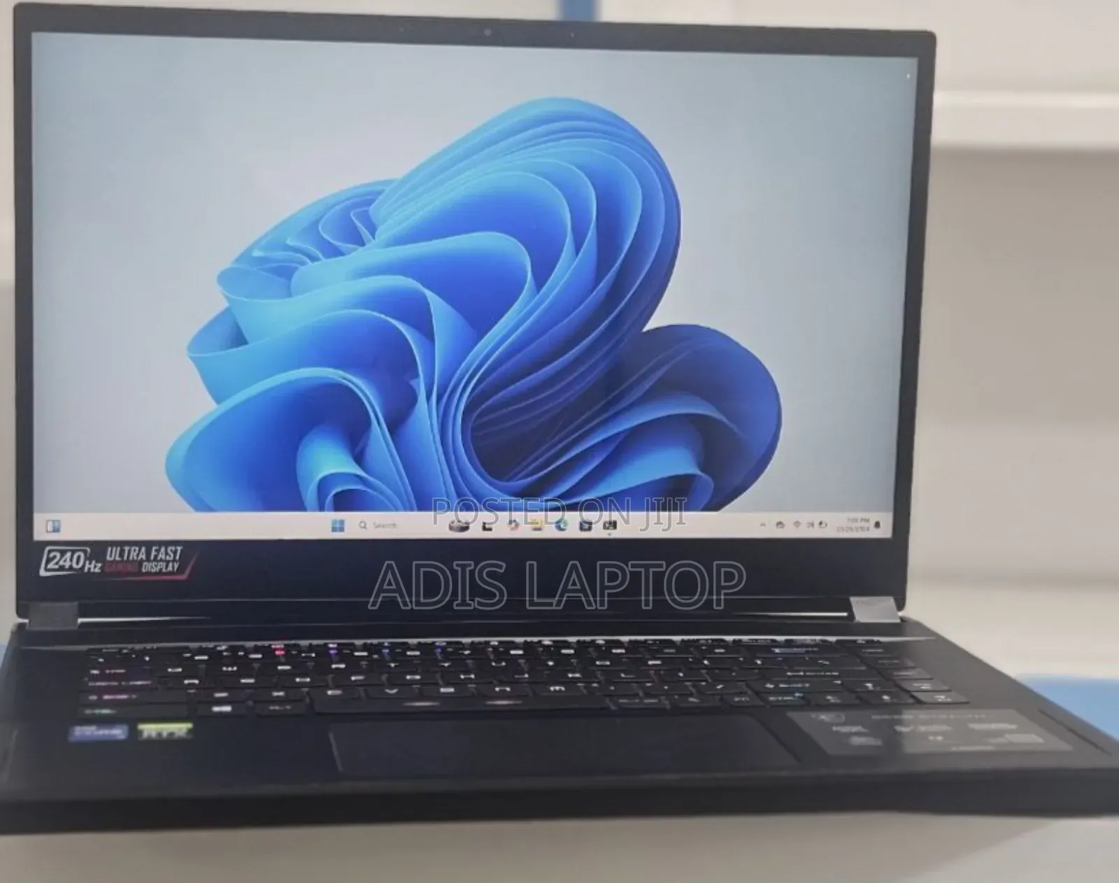 New Laptop MSI GS66 Stealth 10UE 16GB Intel Core I7 SSD 1T