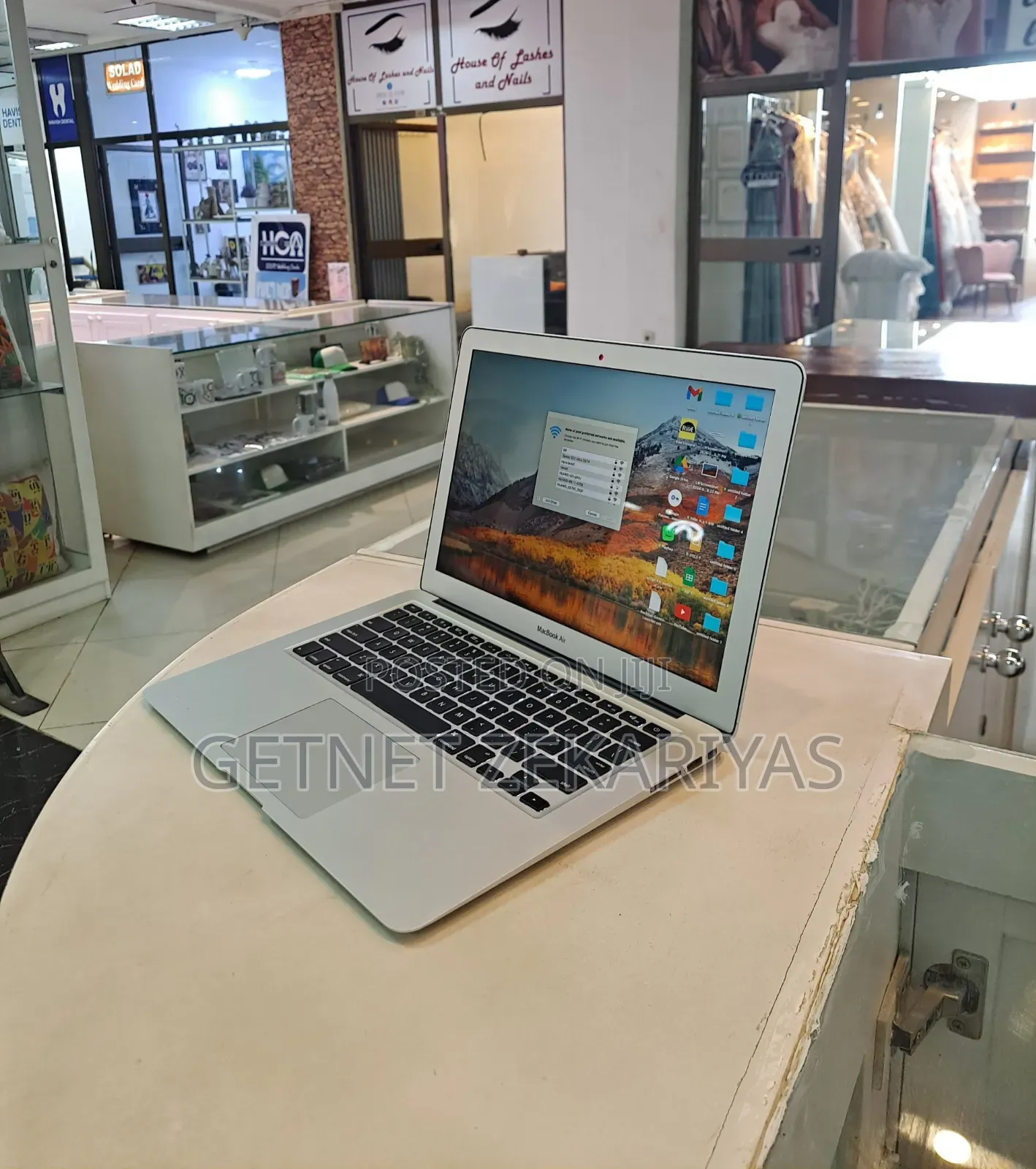 New Laptop Apple MacBook Air 2017 8GB Intel Core I5 SSD 128GB