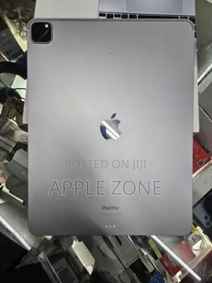 Apple iPad Pro 12.9 (2022) 1 TB Silver