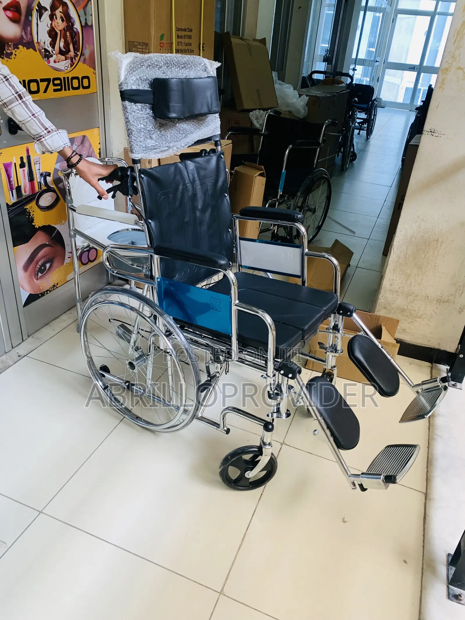 Toilet Wheelchair3:;4wheelchair2:;4wheelchair3:;4wheelchair