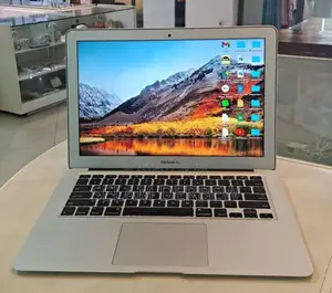 Photo - Laptop Apple MacBook Air 2017 8GB Intel Core I5 SSD 128GB