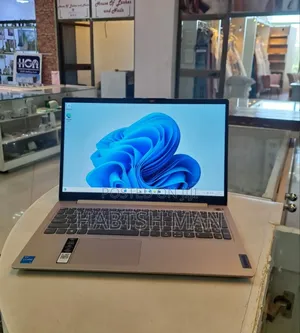 New Laptop Lenovo Ideapad 3 8GB Intel Core I3 SSD 256GB