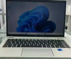 Photo - New Laptop HP EliteBook 840 G8 16GB Intel Core I7 SSD 1T