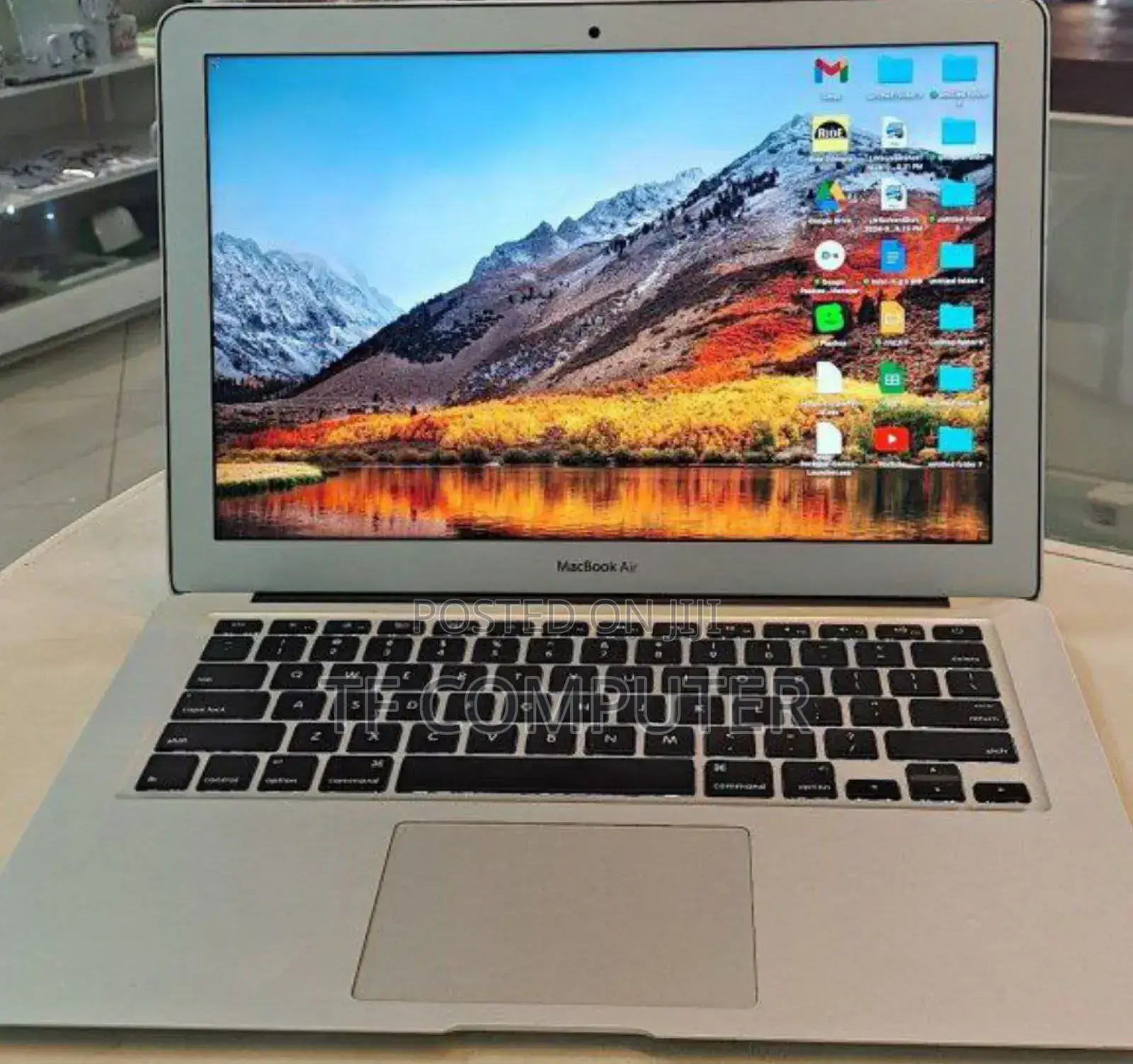 New Laptop Apple MacBook Air 2017 8GB Intel Core I5 SSD 128GB