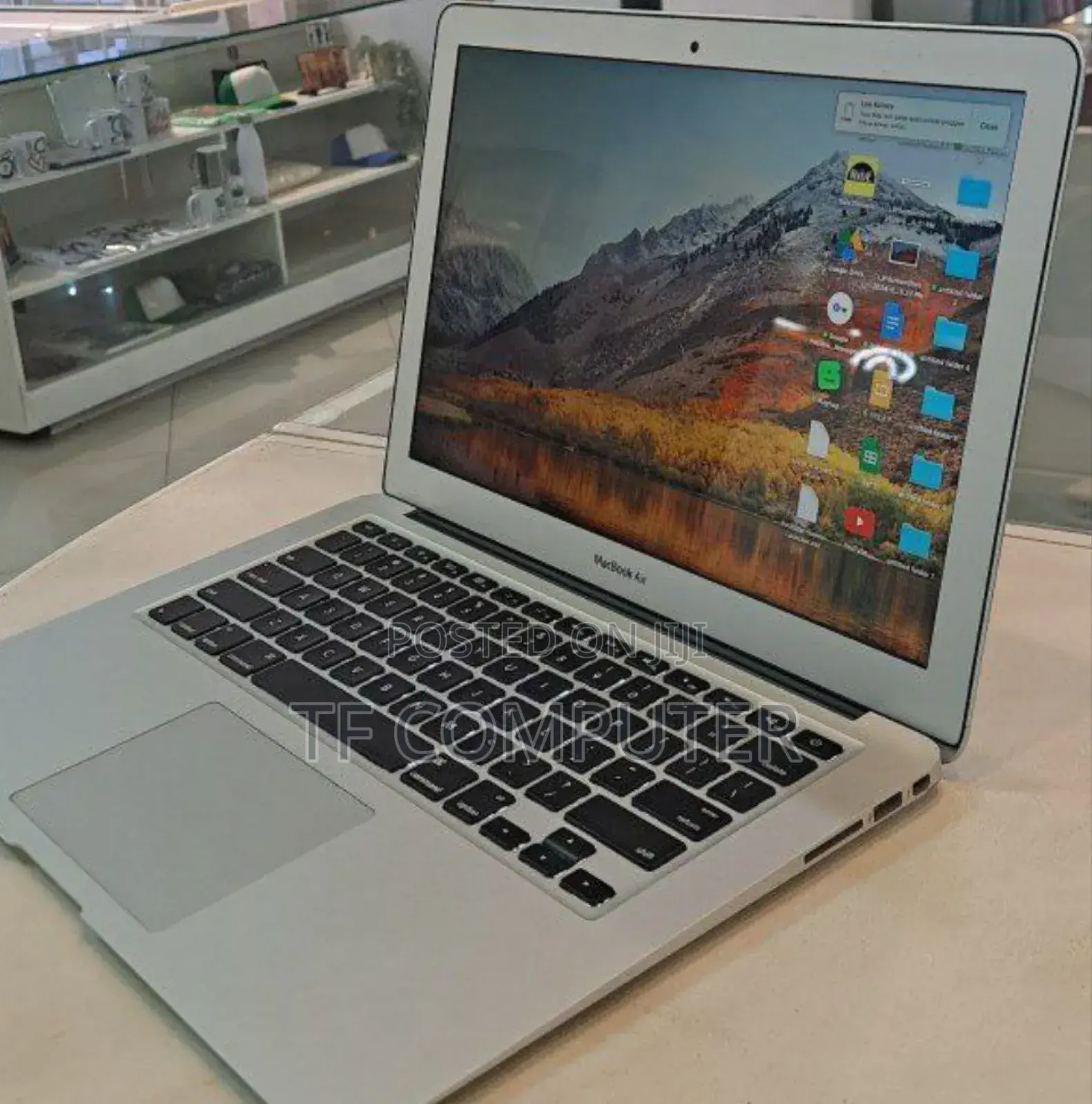 New Laptop Apple MacBook Air 2017 8GB Intel Core I5 SSD 128GB