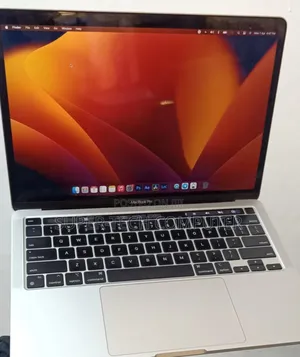 New Laptop Apple MacBook Pro 2020 16GB Intel Core I5 SSD 512GB