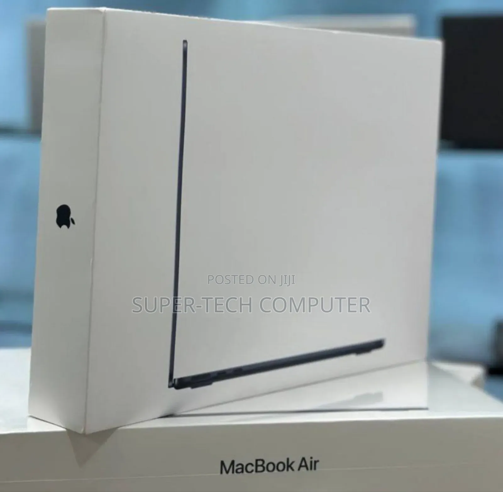 New Laptop Apple MacBook Air 2023 M2 8GB Apple M2 SSD 512GB