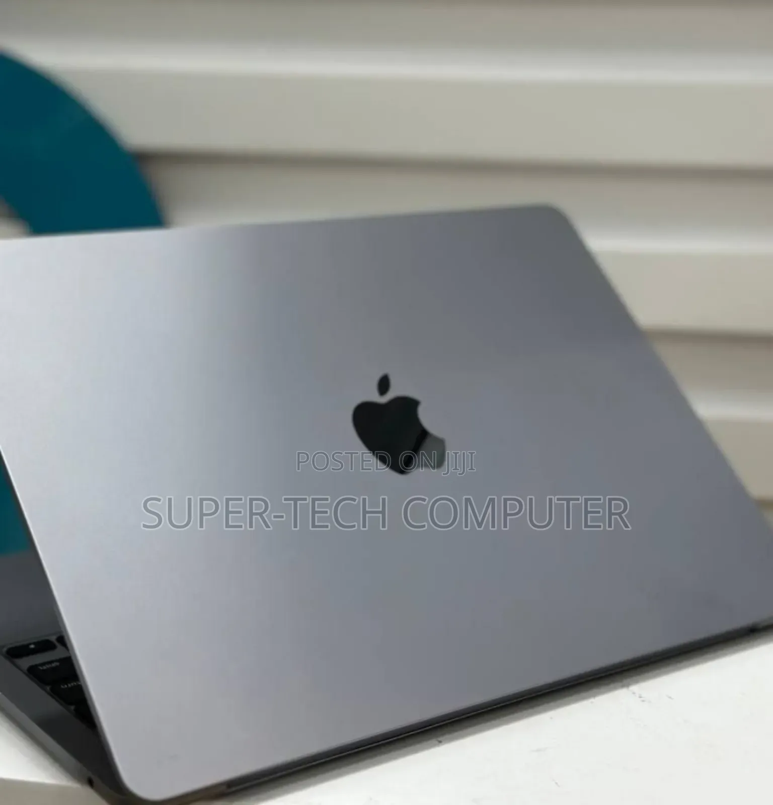 New Laptop Apple MacBook Air 2023 M2 8GB Apple M2 SSD 512GB