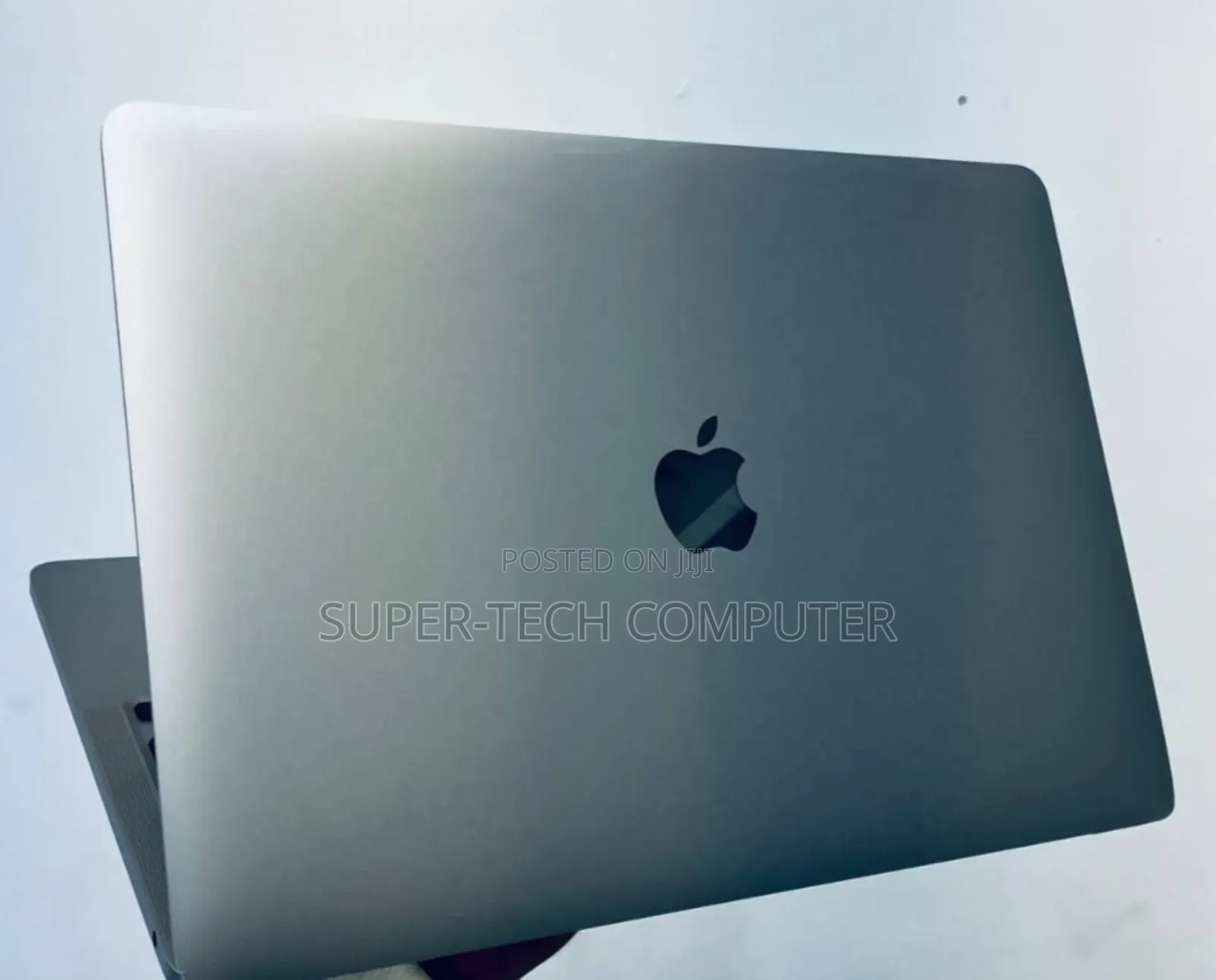 New Laptop Apple MacBook Pro 2021 M1 8GB Apple M1 SSD 256GB