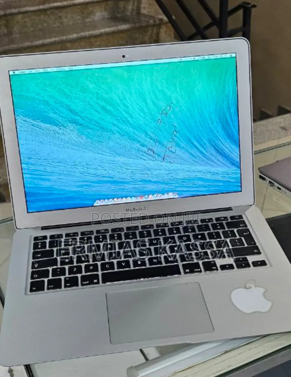 New Laptop Apple MacBook Air 2015 4GB Intel Core I5 SSD 128GB