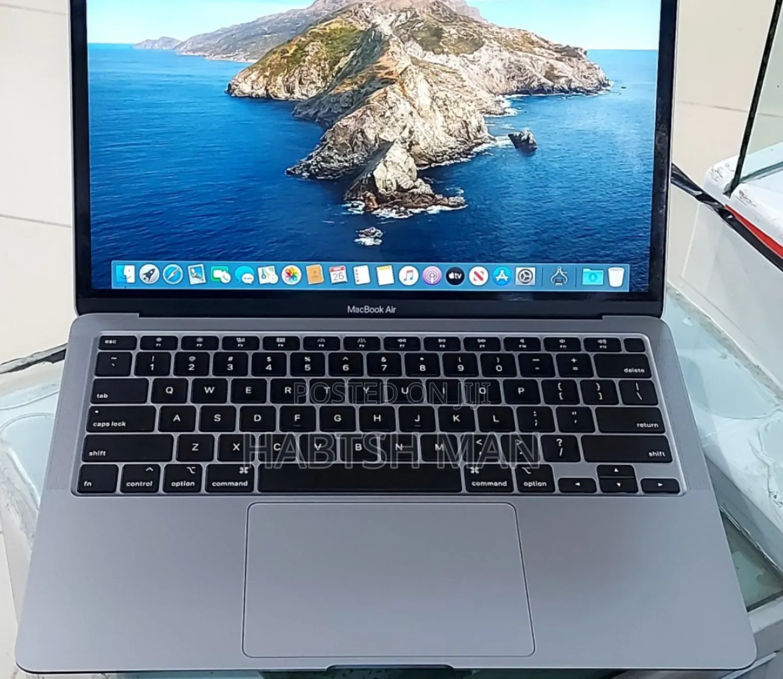 New Laptop Apple MacBook Pro 2020 16GB Intel Core I7 SSD 512GB