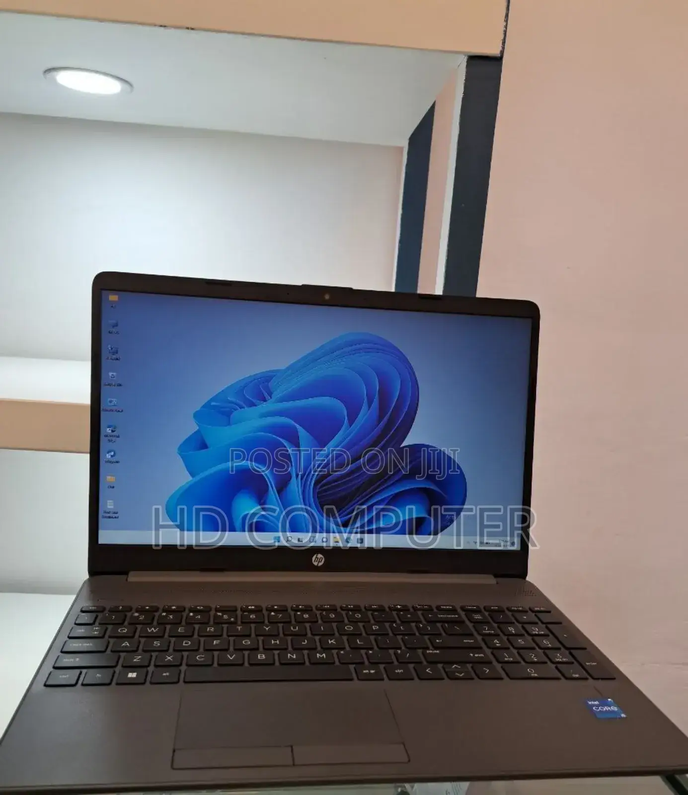 New Laptop HP Stream Notebook 8GB Intel Core I5 HDD 1T