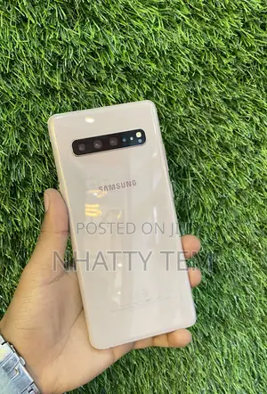 New Samsung Galaxy S10 5G 256 GB