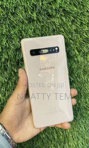 New Samsung Galaxy S10 5G 256 GB