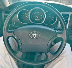 Toyota 4-Runner 2007 Gold