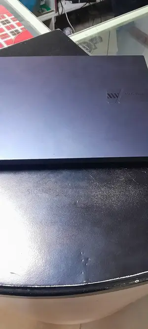 New Laptop Asus VivoBook 15 X505BA 20GB Intel Core I7 SSD 512GB