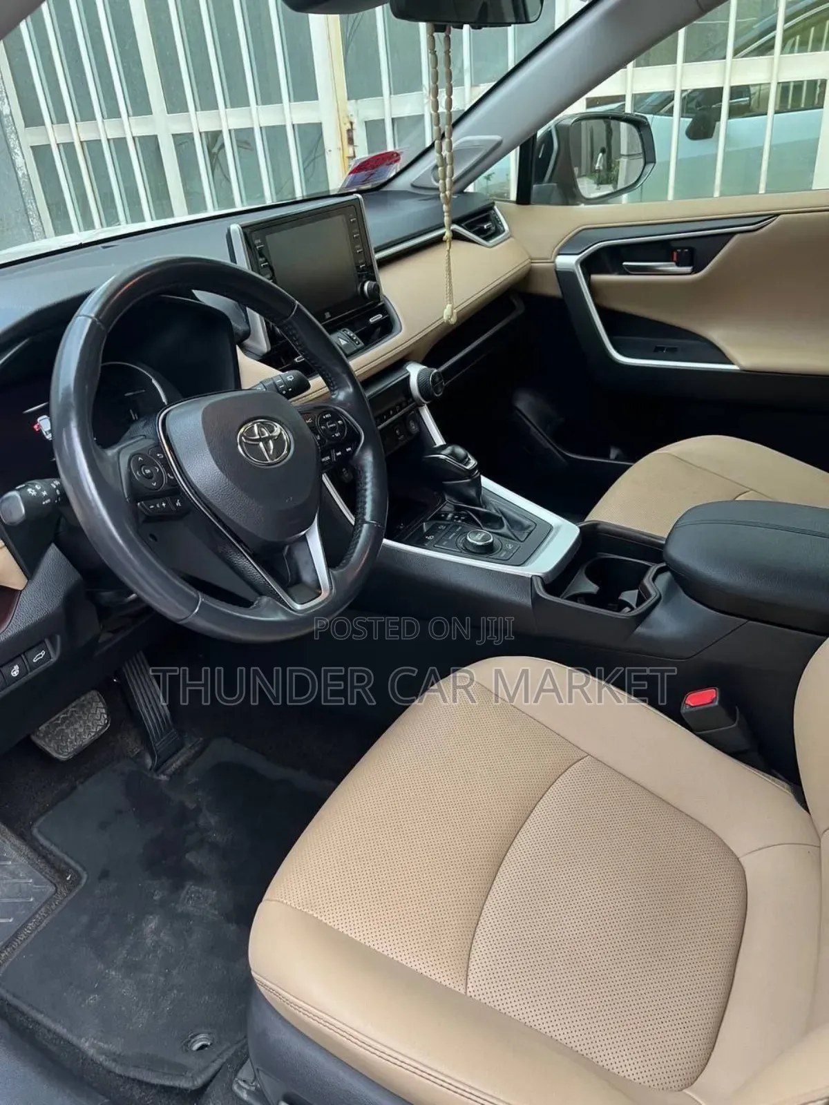 Toyota RAV4 2020 White