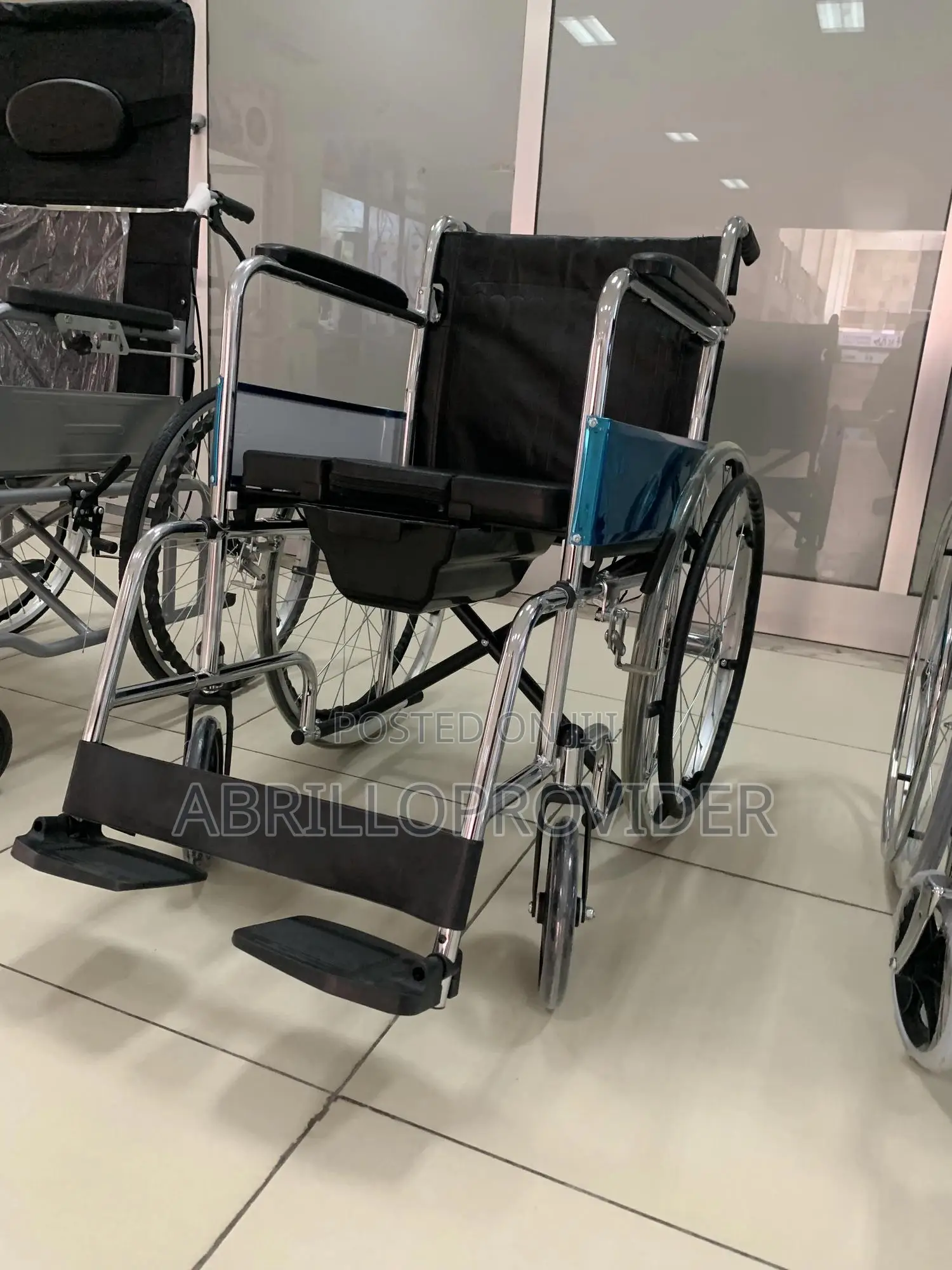 Shower Wheelchair3;4wheelchair3;4wheelchair3;42wheelchair