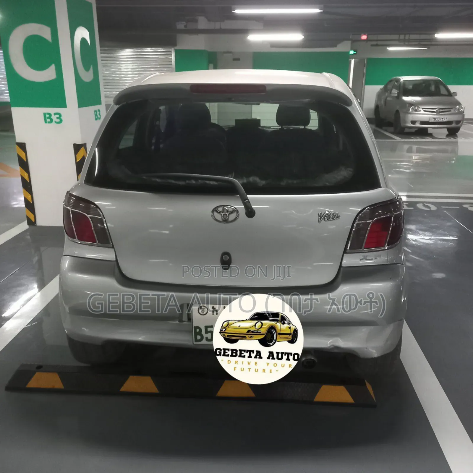 Toyota Vitz 2001 Silver