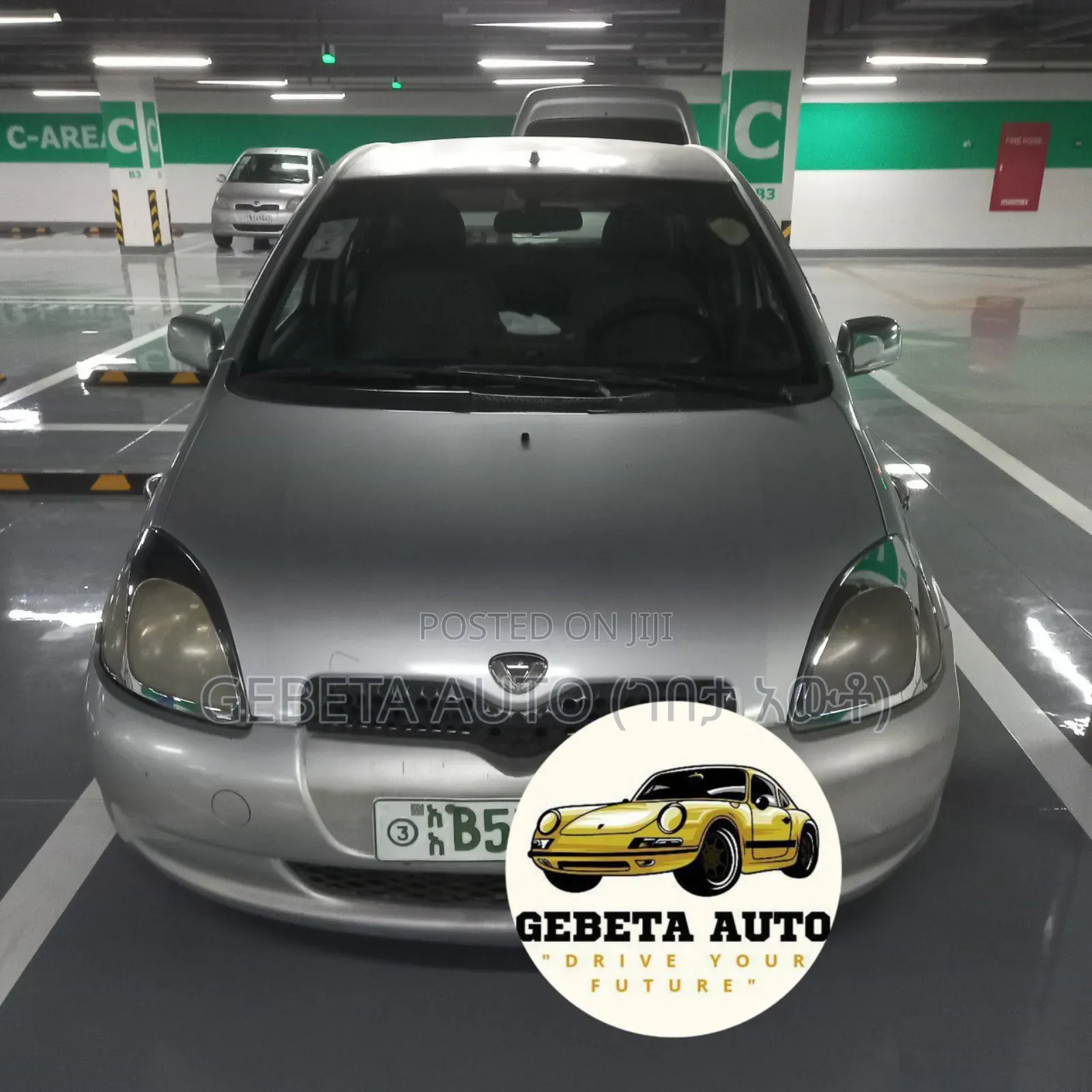 Toyota Vitz 2001 Silver