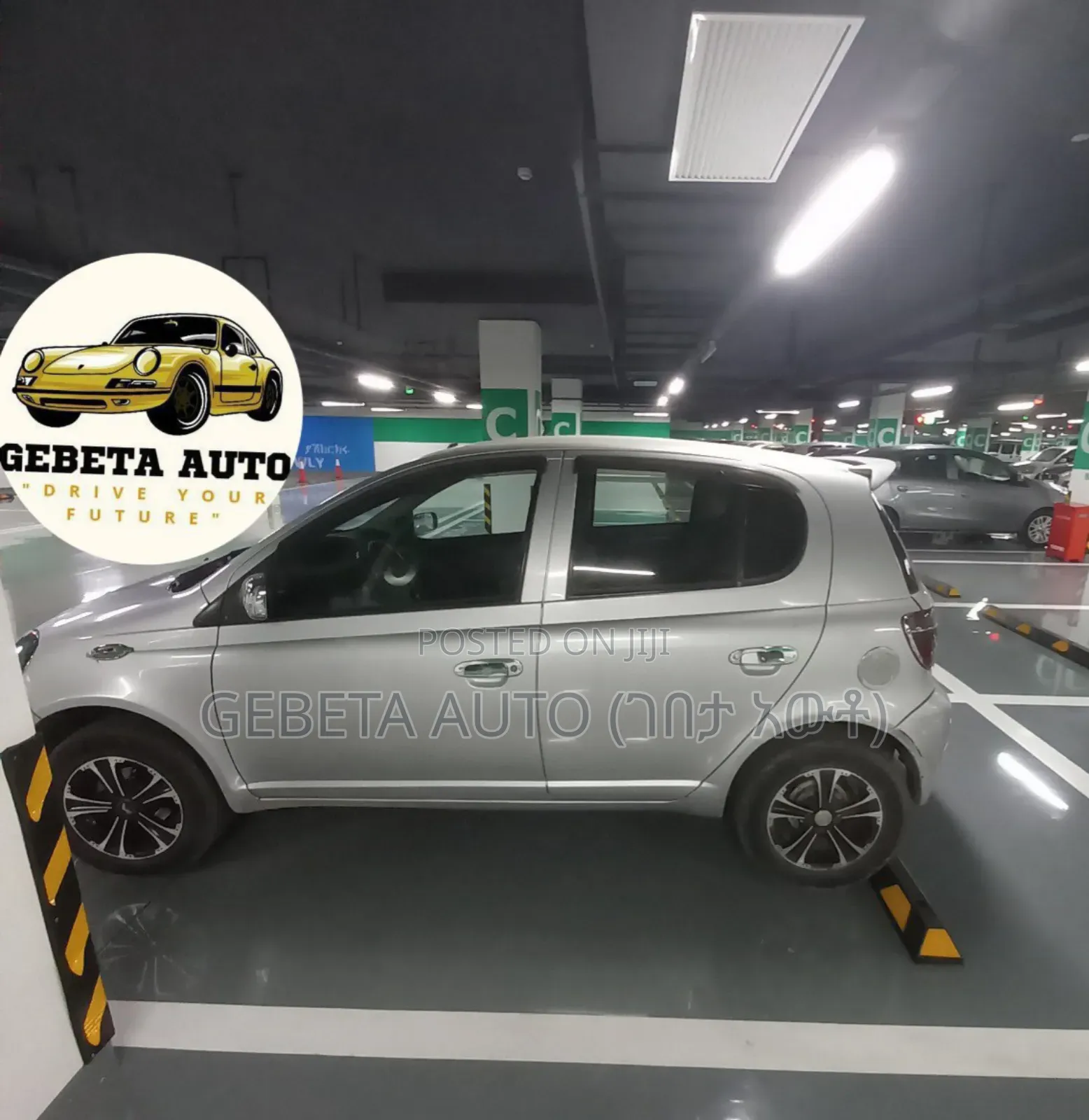 Toyota Vitz 2001 Silver