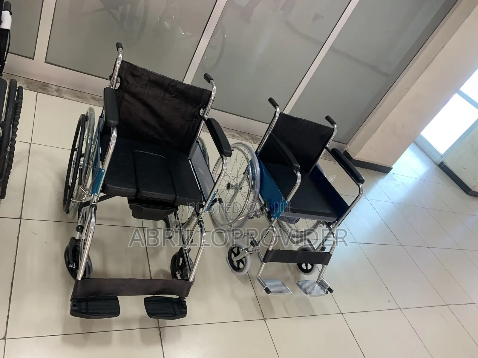 Toilet Wheelchair7;4wheelchair3:;4wheelchair3/23wheelchair