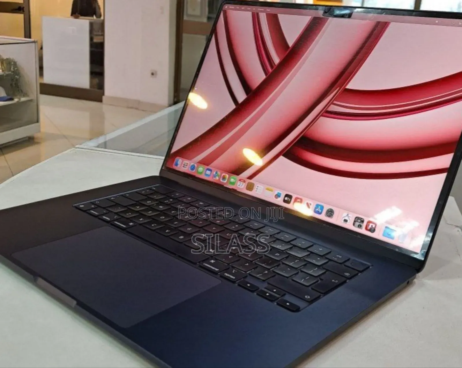 New Laptop Apple MacBook Air 2023 M2 8GB Apple M2 SSD 512GB