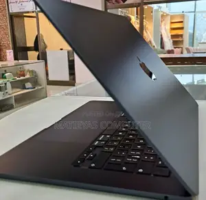 Photo - New Laptop Apple MacBook Air 2023 M2 8GB Apple M2 SSD 512GB