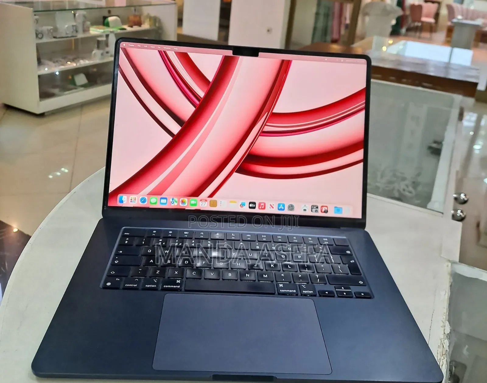 New Laptop Apple MacBook Air 2023 M2 8GB Apple M2 SSD 512GB