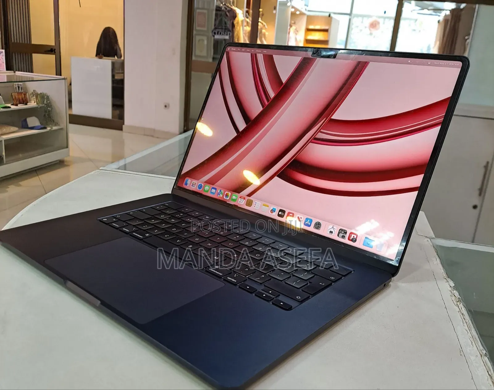 New Laptop Apple MacBook Air 2023 M2 8GB Apple M2 SSD 512GB