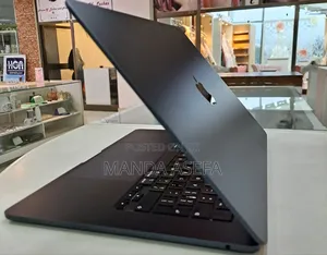 New Laptop Apple MacBook Air 2023 M2 8GB Apple M2 SSD 512GB