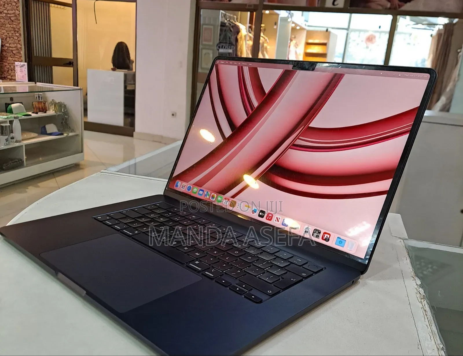 New Laptop Apple MacBook Air 2023 M2 8GB Apple M2 SSD 512GB