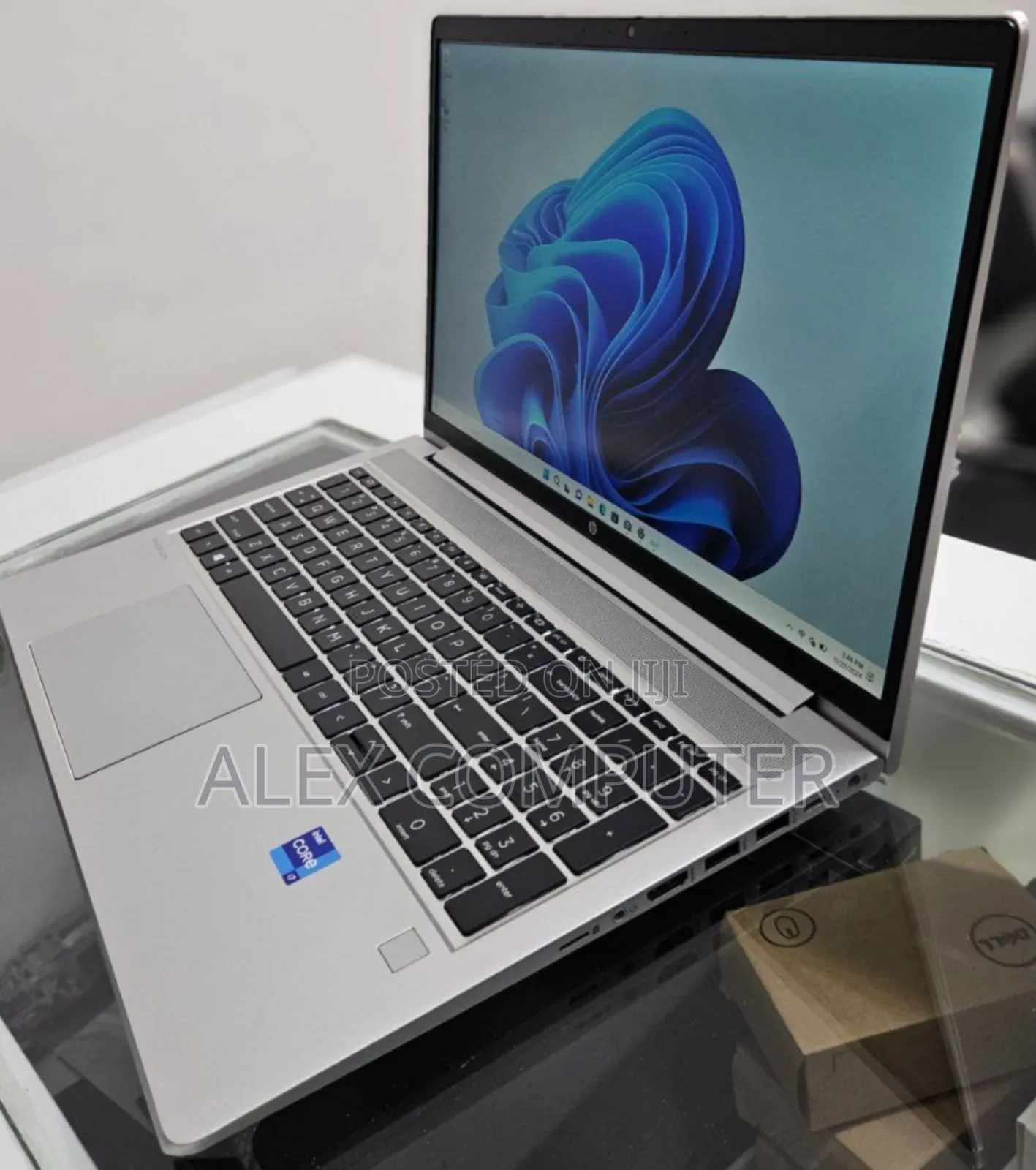 New Laptop HP EliteBook 840 G8 16GB Intel Core I7 SSD 512GB
