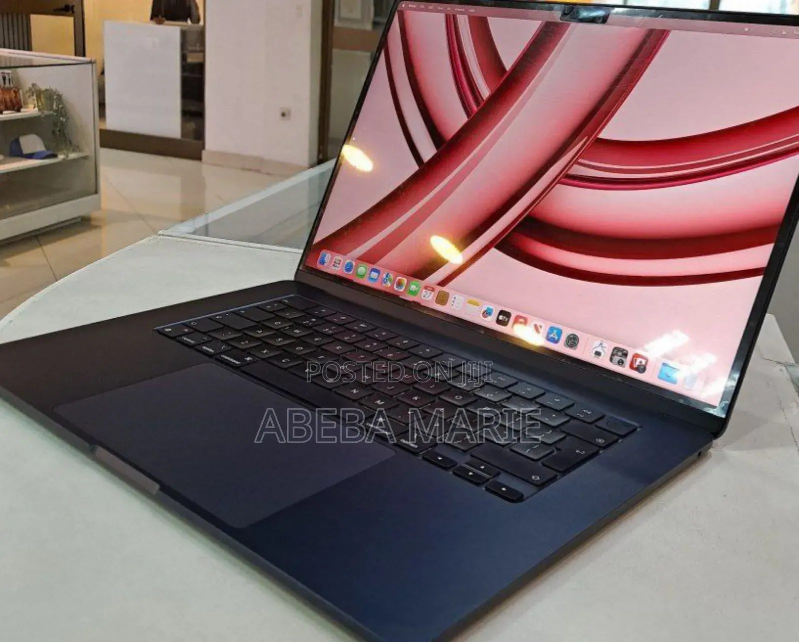 New Laptop Apple MacBook Air 2023 M2 8GB Apple M2 SSD 512GB