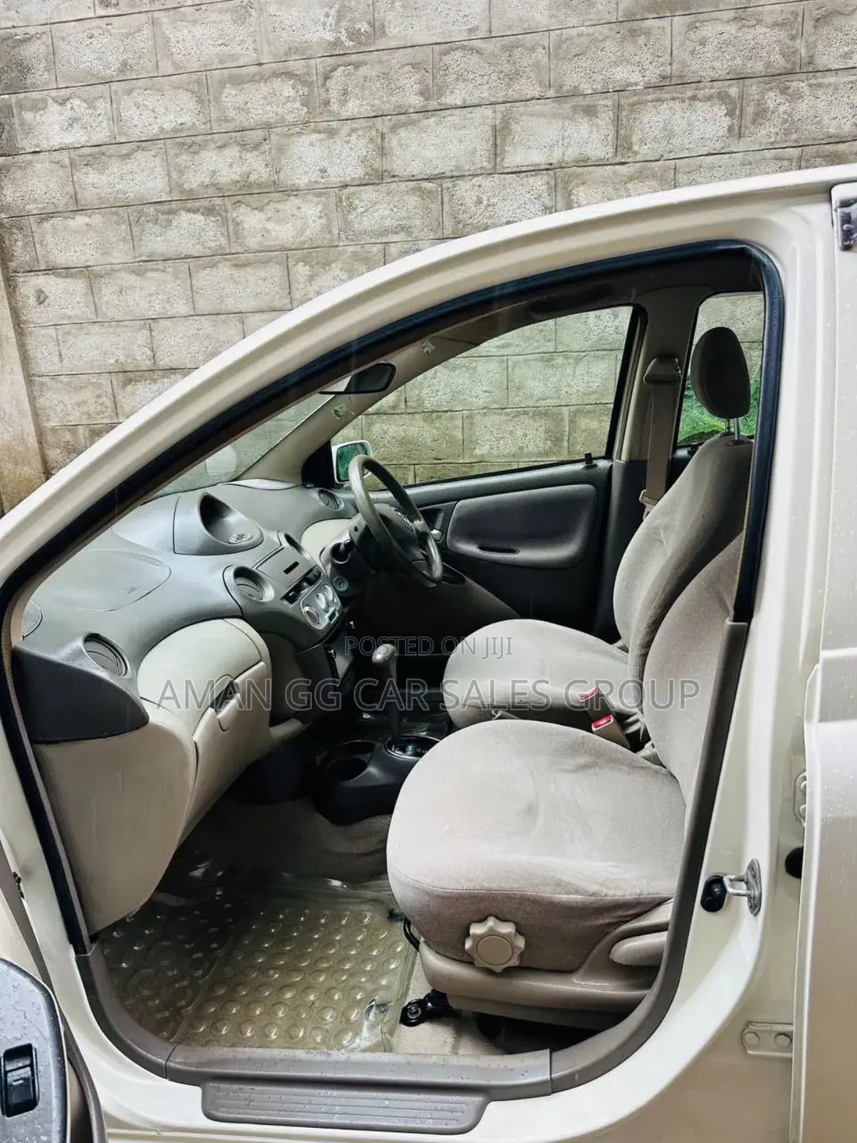 Toyota Platz 2005 White