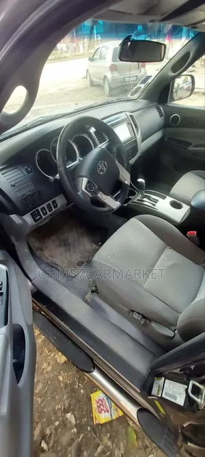 Toyota Tacoma 4dr Double Cab 2016 Gray