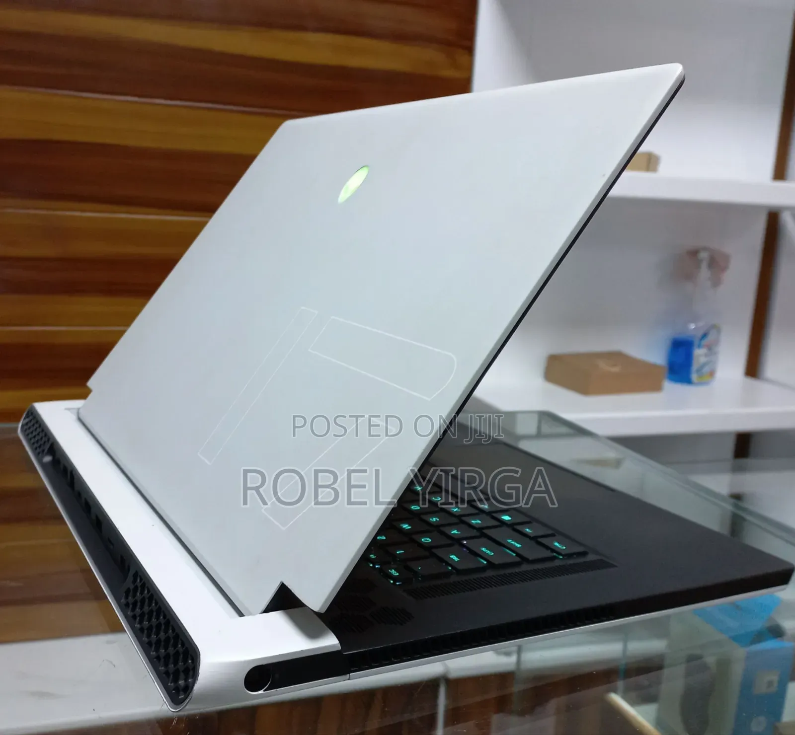 New Laptop Dell Alienware X17 R1 16GB Intel Core I7 SSD 512GB