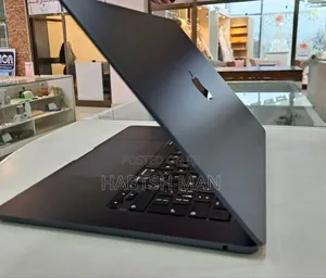 Photo - New Laptop Apple MacBook Air 2023 M2 8GB Apple M2 SSD 512GB