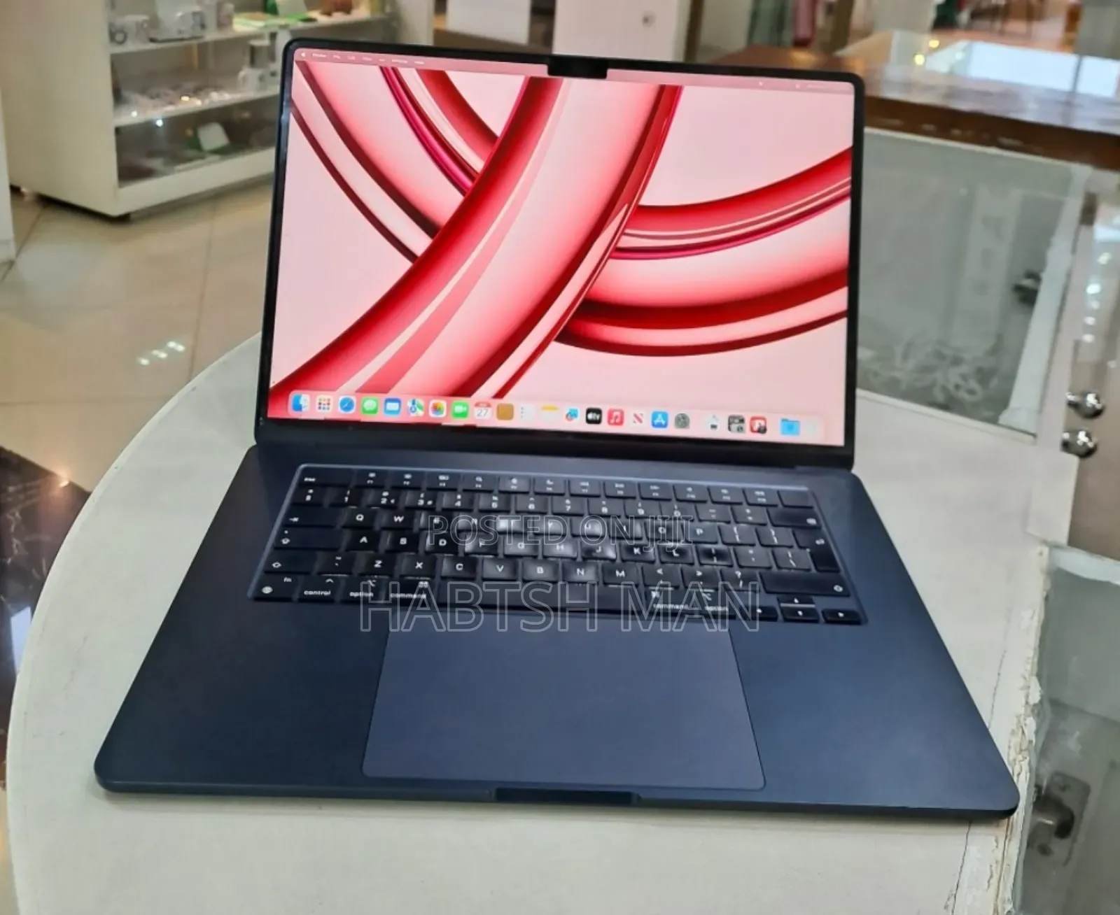 New Laptop Apple MacBook Air 2023 M2 8GB Apple M2 SSD 512GB